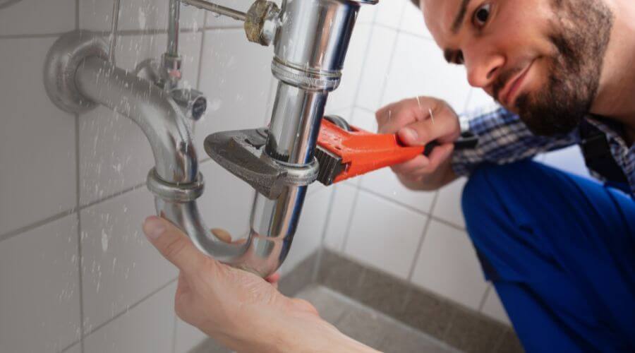 Professional same day plumber services in Munith, MI